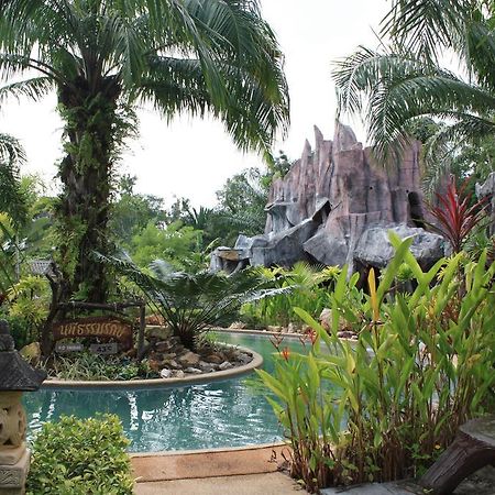 Nattha Waree Hot Spring Resort And Spa Ban Nua Khlong Exterior foto