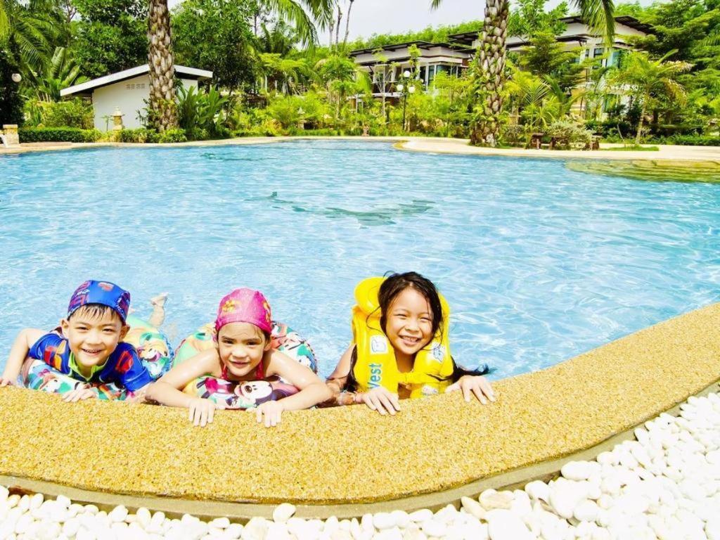 Nattha Waree Hot Spring Resort And Spa Ban Nua Khlong Exterior foto