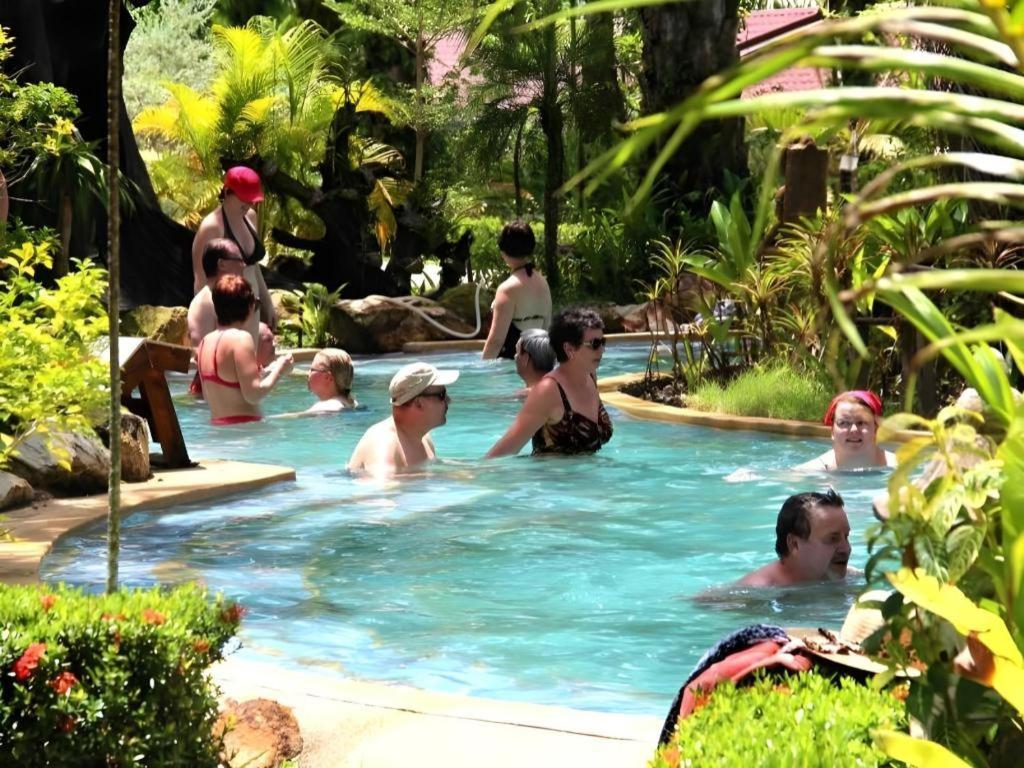 Nattha Waree Hot Spring Resort And Spa Ban Nua Khlong Exterior foto